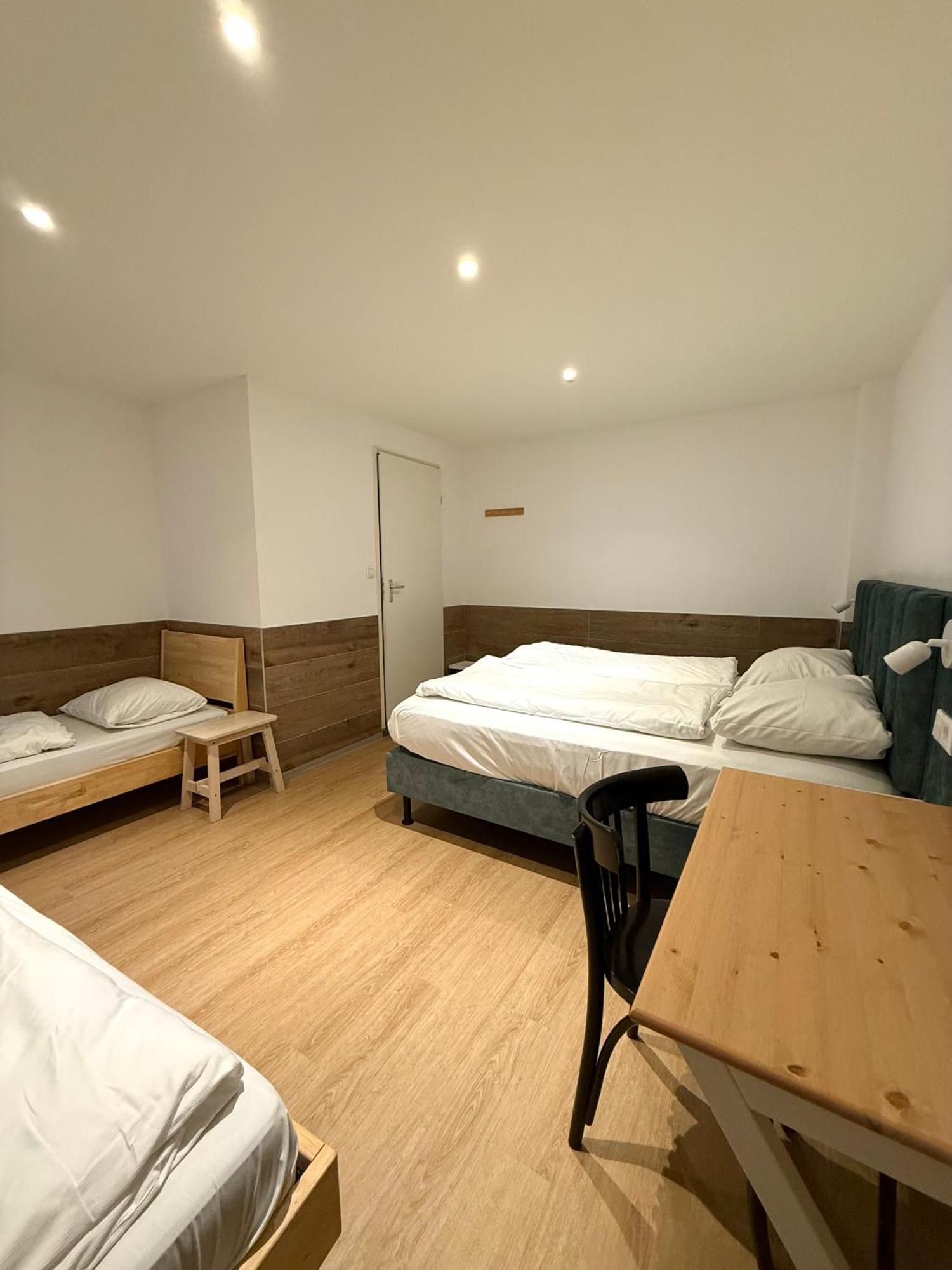 Economy Quadruple Room